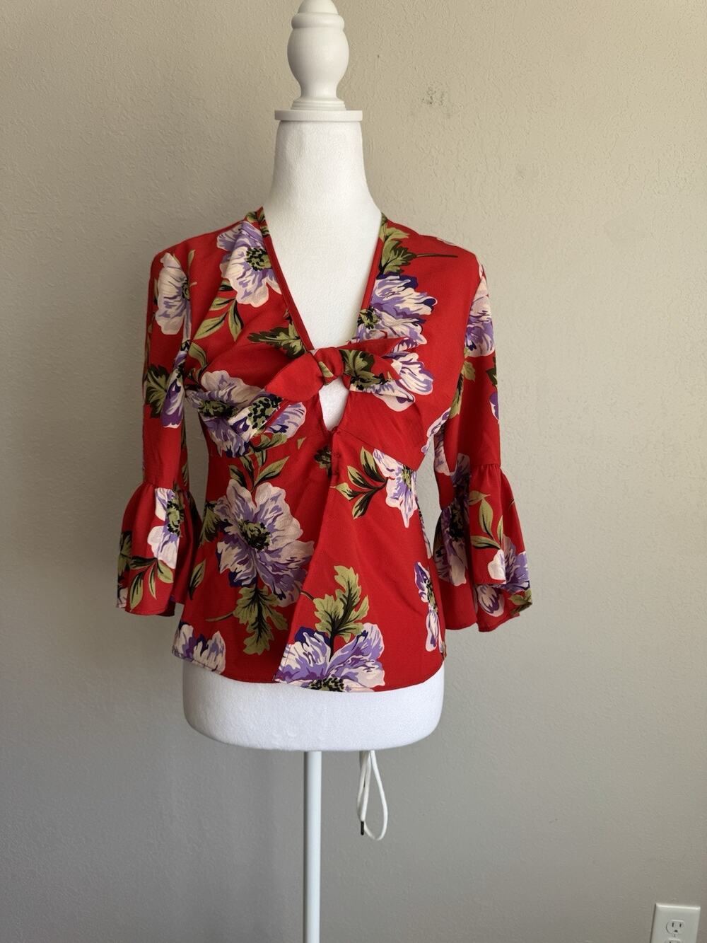TopShop Cherry Red Floral Hawaiian Tied Wrap Cropped Blouse Womens 4 Beach